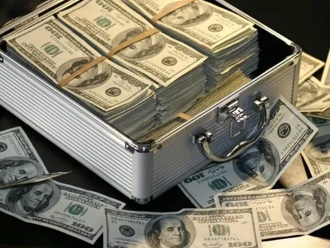 Đây là con số 'thần thánh' khiến giới siêu giàu sẵn sàng chi tới 15 triệu USD để mua bằng được biển số này