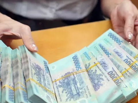 Lý do ngân hàng 'hái ra tiền'