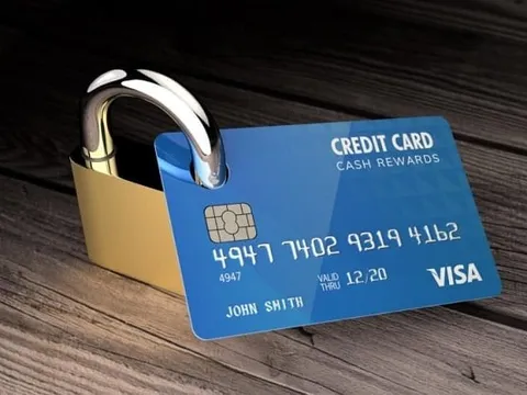 Chênh 100 triệu đồng vốn góp, doanh nghiệp bị ngân hàng phong tỏa tài khoản đầu tư