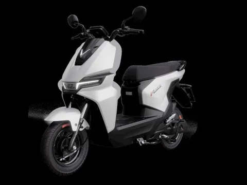Lộ toàn bộ thông tin 2 mẫu xe máy điện VinFast sắp ra mắt: Giá chỉ hơn 10 triệu đồng, dùng pin LFP