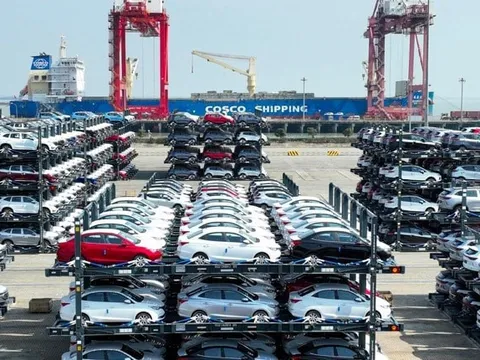 Nghịch lý: Thị trường xe nội đang chững lại nhưng vẫn đón 138.000 xe ngoại nhập về ồ ạt