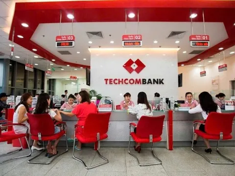 Thu nhập 1 tháng của nhân viên Techcombank có thể mua gần 1.300 cổ phiếu TCB