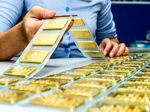 ACB đang làm việc với NHNN để sớm được cấp phép nhập khẩu vàng, dự kiến trong tháng 11 sẽ có những thương hiệu vàng miếng đầu tiên