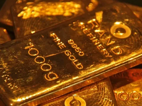 Giá vàng giảm, đồng USD mạnh lên, Fed phát tín hiệu thận trọng