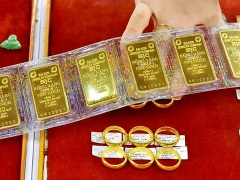 Cân nhắc đánh thuế chuyển nhượng vàng miếng
