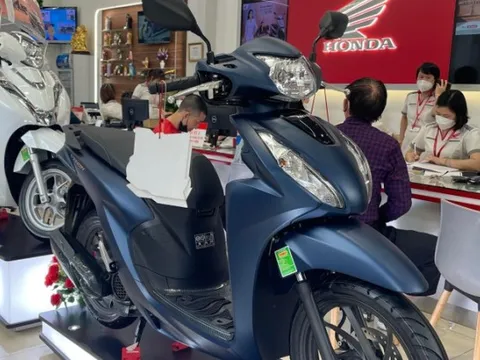 Honda ra mắt SH, Air Blade 2026, đại lý "xả kho" đời cũ: Giá xe giảm kịch sàn, SH 350i mất hơn 24 triệu