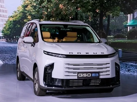 Mẫu MPV 7 chỗ rộng rãi, phù hợp gia đình đông người giá chỉ hơn 400 triệu: Đi 100km chỉ hết 30.000 đồng tiền xăng, hiện đại chẳng kém Kia Carnival