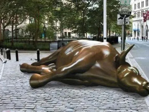 Sau 88 ngày, VN-Index lại thủng mốc 1.600 điểm