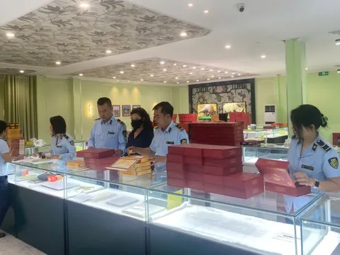 Phát hiện hàng ngàn hộp An Cung ngưu Hoàng Nam Dương nhập lậu