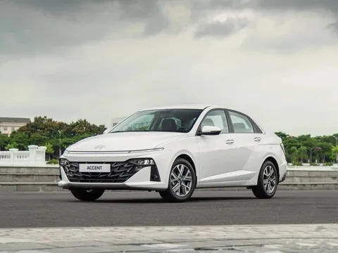 Bỏ ra gần nửa tỷ mua Accent 2025, gia đình 5 người có trẻ nhỏ nói hết trải nghiệm, đặc biệt mức ăn xăng khi chạy đường trường