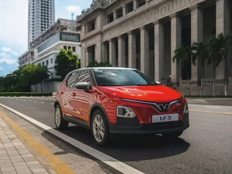 VinFast VF5 trên đà trở thành xe quốc dân: Mua về chạy ròng rã, người dùng không ngại nói rõ chi phí nuôi xe