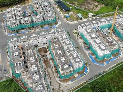 Phó Chủ tịch Nhà Khang Điền tặng mẹ 17,7 triệu cổ phiếu