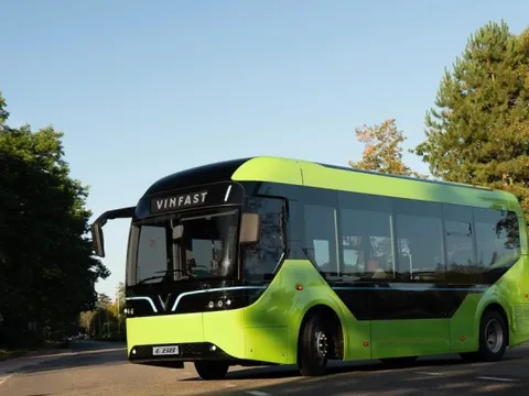 VinFast trúng gói thầu cung cấp 53 xe buýt điện và hạ tầng trạm sạc trị giá gần 260 tỷ đồng do ADB tài trợ