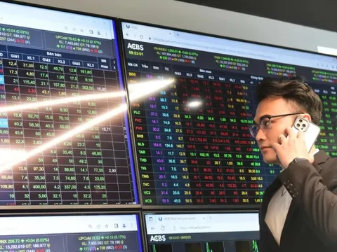 Áp lực bủa vây thị trường, chứng khoán tuần tới ra sao?