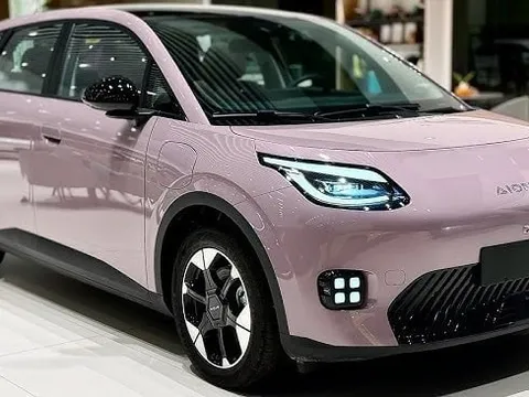 Mẫu hatchback điện ‘đe nẹt’ Hyundai i10: Giá chỉ 184 triệu, thay pin siêu tốc chỉ 99 giây, thiết kế hiện đại, sở hữu ô tô ngày càng dễ