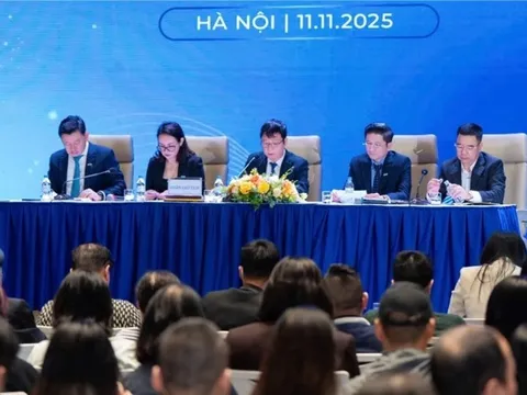 FLC đang rốt ráo thuê, mua máy bay