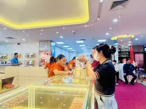 Giá bạc tăng trở lại