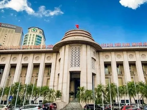 Ngân hàng Nhà nước bơm lượng lớn thanh khoản, vì sao lãi suất  liên ngân hàng vẫn trên 6%?