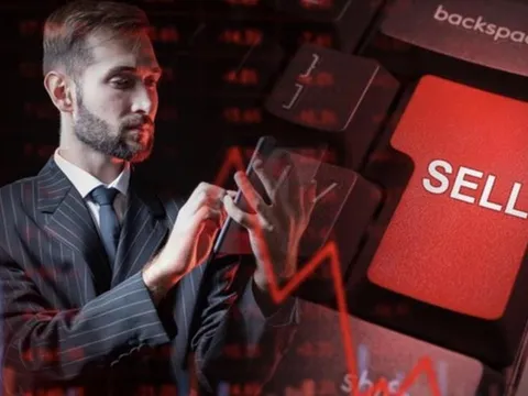 Phiên 13/11: Khối ngoại bán ròng hơn 1.200 tỷ đồng, xả mạnh cổ phiếu "bank, chứng"