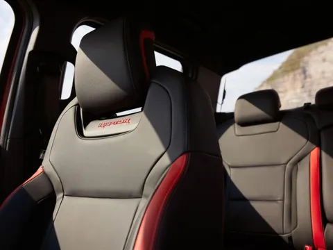 Ford Ranger trình làng bản thể thao: Mâm beadlock 'xịn', khung gầm nâng cấp, giá khiến dân mê bán tải phải giật mình