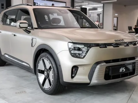 Mẫu SUV ‘kình địch’ mới của Honda CR-V rẻ chưa từng thấy: Chạy xa tới 540km/1 lần sạc, thừa hưởng nhiều trang bị hiện đại của Mercedes-Benz