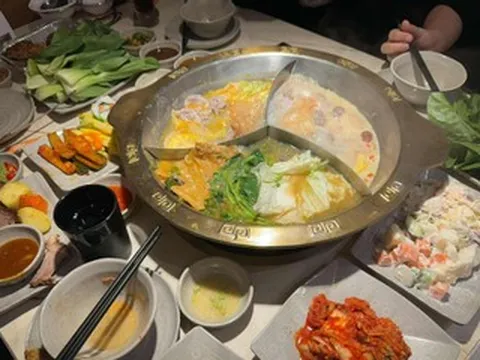 Trót khoe chồng là giám đốc, cô gái 'khốn khổ' với đồng nghiệp