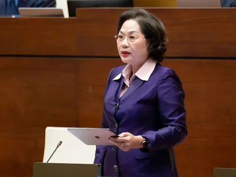 Thống đốc Nguyễn Thị Hồng giải trình về cơ chế phí bảo hiểm tiền gửi