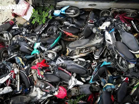 Hàng nghìn xe vi phạm bị bỏ lại, biến bãi giữ thành 'nghĩa địa' giữa lòng Hà Nội