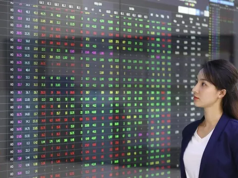 Chứng khoán tuần tới có 'đón gió đổi chiều'?