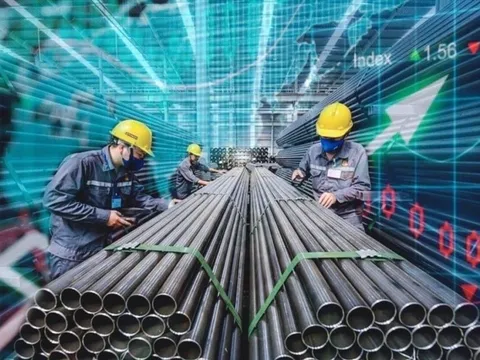 Một doanh nghiệp thép tiếp tục “thay máu” loạt lãnh đạo cấp cao sau khi có Chủ tịch HĐQT mới