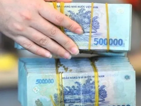 Một ngân hàng mới tăng mạnh lãi suất tiết kiệm lên kịch trần