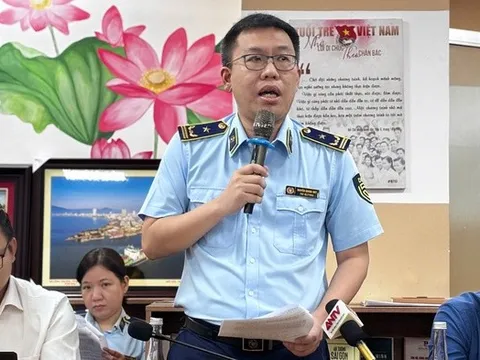 Hàng lậu và hàng giả tung hoành dịp cuối năm, Tp.HCM mở đợt truy quét