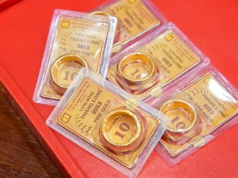 Giá vàng sáng 21/11: Trong nước giữ giá, thế giới thiếu động lực tăng