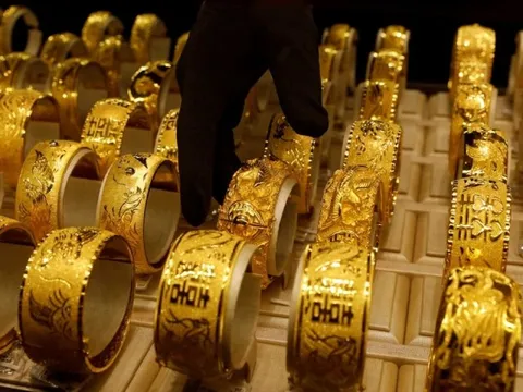 Giá vàng 2026 ra sao? Dự báo từ ngân hàng 156 tuổi