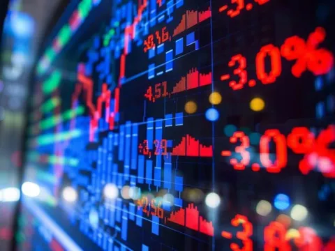 Hai mã cổ phiếu 'sáng giá' tháng 11 được khuyến nghị MUA, dư địa tăng 30%