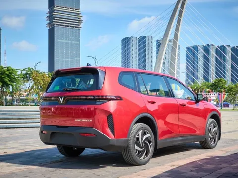 Bán Toyota Vios để ‘lên đời’ VinFast Limo Green, tài xế chạy dịch vụ lần đầu ‘bóc’ thẳng về xe, công khai luôn số tiền để tiếp nhiên liệu