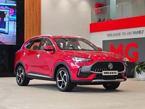MG HS nằm gara gần 5 tháng dù chủ xe đã ứng 62 triệu: Đại lý công bố lý do thật khiến CĐM 'quay xe' chỉ trong một nốt nhạc