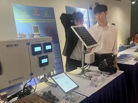 Nuôi cua bằng robot, AI đọat giải tại cuộc thi nông nghiệp công nghệ cao 2025