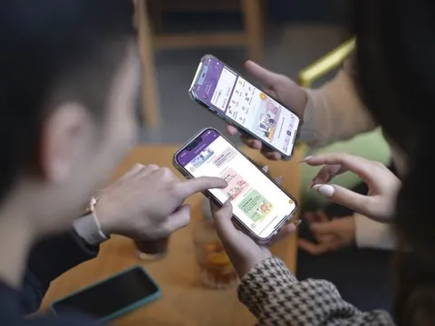 Một ngân hàng bất ngờ tặng quà cho doanh nghiệp giao dịch ngoại hối với tổng giá trị gần 2 tỷ đồng