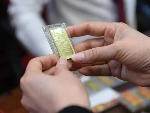 Giá vàng bất động, điều gì đang xảy ra?