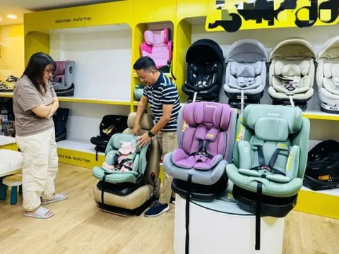 Cần lưu ý gì khi mua ghế ô tô an toàn cho trẻ?