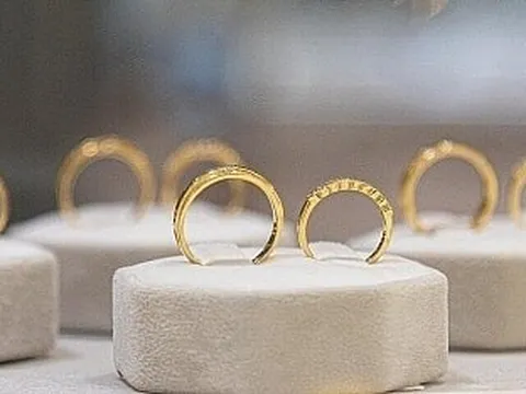 Giá vàng sáng 2/12: Đồng loạt giảm sâu, thị trường quay đầu sau phiên tăng nóng