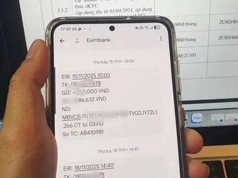 Lại tranh cãi ngân hàng thu phí quản lý tài khoản
