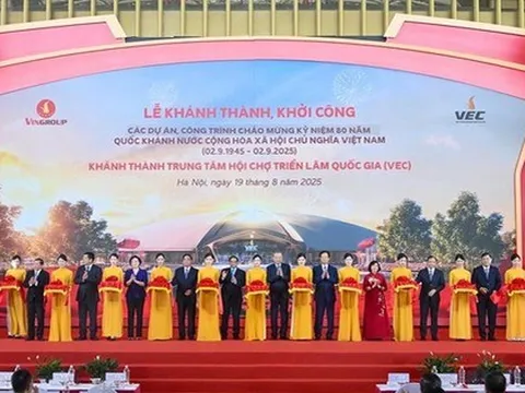 Thủ tướng yêu cầu khẩn trương chuẩn bị cho sự kiện "kỷ lục" 232 dự án, hơn 1,1 triệu tỷ đồng