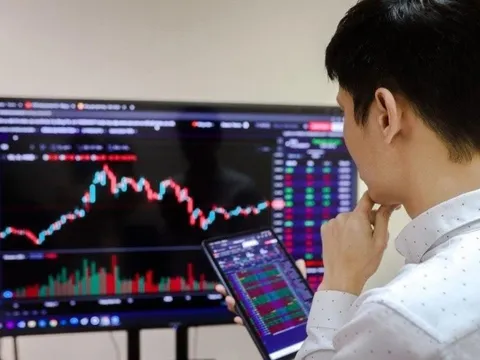 Xu hướng đi ngang ngắn hạn chưa bị phá vỡ, kịch bản nào cho VN-Index trong tháng cuối năm?