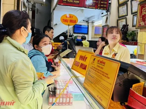 Giá vàng tăng mạnh trở lại, đại biểu lo đầu cơ, thao túng thị trường