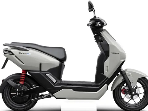 Xe máy điện Honda giảm sâu 5 triệu: Chạy tới 71 km/lần sạc, cốp siêu rộng, quyết 'đấu' VinFast – Yadea