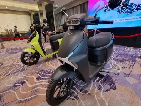 Xe máy điện 'nhẹ như gió' giá từ 34,5 triệu: Thiết kế sang, chạy tới 100 km/lần sạc, sẵn sàng 'đấu' Vision