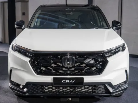 Honda chơi lớn: CR-V bản giới hạn sơn hai tông màu 'chất lừ' chỉ 300 chiếc, nhưng giá vẫn như cũ