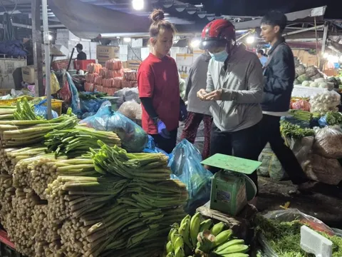 Đèo Prenn Đà Lạt sạt lở ảnh hưởng thế nào đến giá rau củ ở TPHCM?